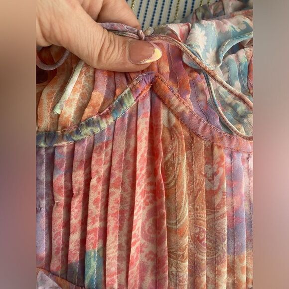 For love and lemons light multicolored dress with rods on the top part size XS - Picture 11 of 16